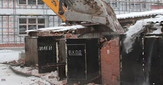 Снос гаража и вывоз мусора в Троицке - Быстро и качественно от Сварной-Трц от 2075 рублей