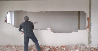 Демонтаж стен в квартире в Троицке – цена от 727 рублей. - Сварной-Трц